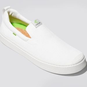 New! Cariuma IBI Slip On White Sneaker, lightweight breathable knit Mens Sz 11.5